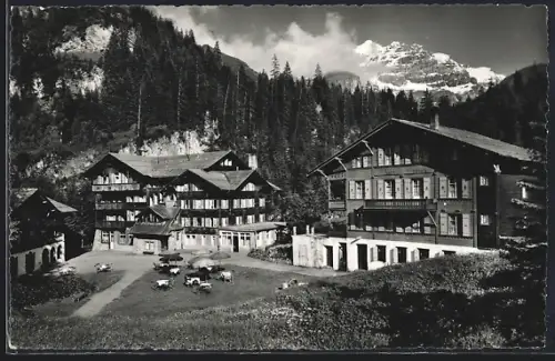 AK Griesalp /Kiental, Hotel und Kurhaus Griesalp mit Blättlassen und Gspaltenhorn
