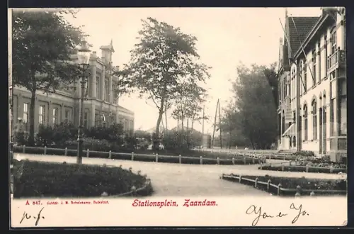 AK Zaandam, Stationsplein