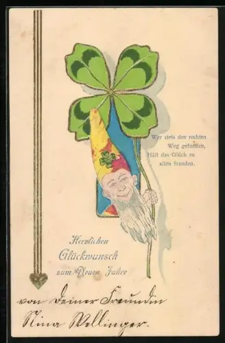 Präge-AK Zwerg mit einem Kleeblatt, Glückwunsch zum neuen Jahre