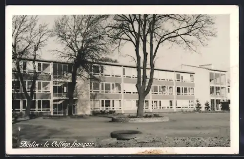 AK Berlin-Wedding, Zeppelin-Platz, Collège francais