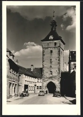 AK Uffenheim, Ansbacher-Tor mit Strassenpartie