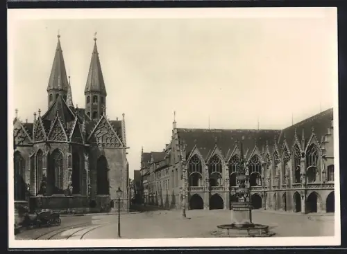 Foto-AK Deutscher Kunstverlag, Nr. 15: Braunschweig, Altstadtmarkt mit Martiniikirche u. Altstadtrathaus
