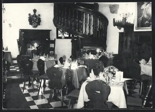 AK Köln, Brungs Weinstuben, Marsplatz 3-5, Innenansicht, Wendeltreppe