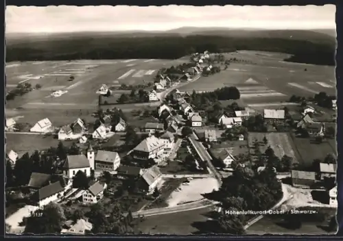 AK Dobel i. Schwarzw., Ortsansicht, Luftbild