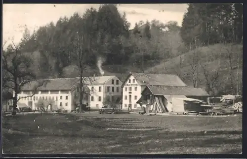 AK Bad Kreuzen, Waldschmiede, Walzmühle mit Holzlager