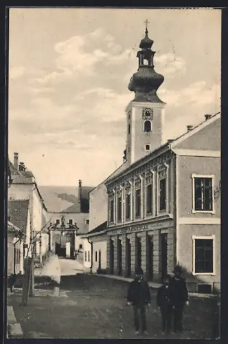AK Münzbach /Ob.-Öst., Gasthof Josef Freinschlag, Kirchenplatz, Kirche