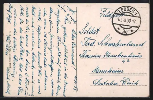 AK Leoben, Blick auf die Moritzhöhe mit Jungen in Tracht