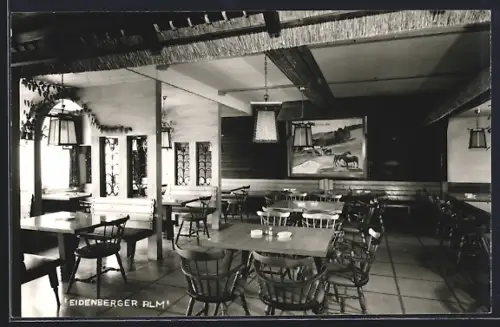 AK Eidenberg /O.-Oe., Innenansicht vom Gasthof Eidenberger Alm