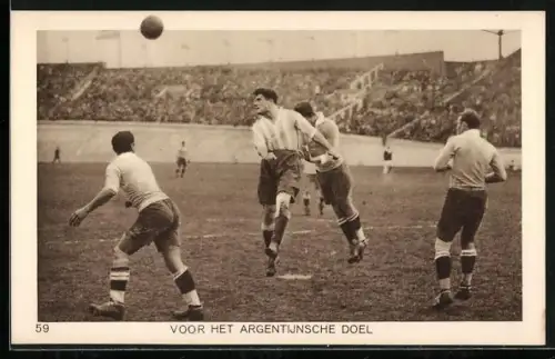AK Amsterdam, Olympia 1928, Fussballmatch Urugay-Argentinien, Kopfball