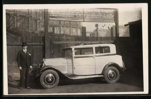 Foto-AK Berlin-Schöneberg, Citroen C4, Gebrauchtwagenhandel Gornick, Lageplatz am Gasometer, ca. 1930