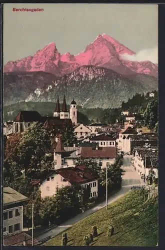 AK Berchtesgaden, Strassenpartie mit Kirche
