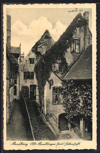 AK Flensburg, Alt-Flensburger Haus-Hofansicht