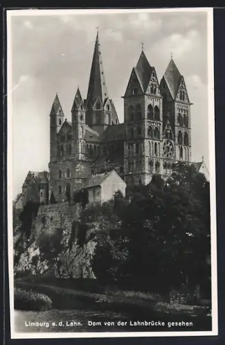 AK Limburg / Lahn, Dom von der Lahnbrücke gesehen