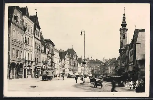 AK Steyr /O. Öst., Stadtplatz mit Gasthof Roter Krebs