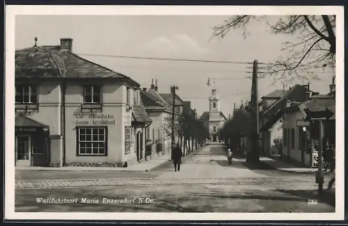 AK Maria Enzersdorf, Strassenpartie im Wallfahrtsort