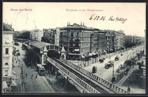 AK Berlin-Kreuzberg, Hochbahn in der Wienerstrasse, Strassenbahn, U-Bahn