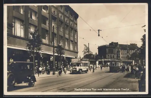 AK Berlin-Kreuzberg, Hallesches Tor mit Warenhaus Tietz, Strassenbahn