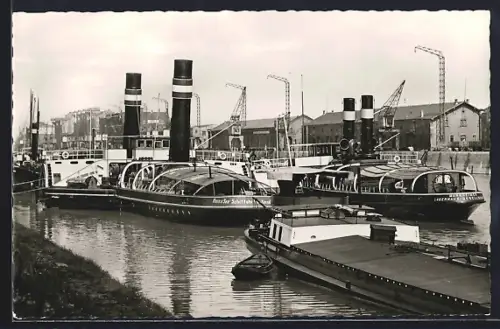 AK Mannheim, Mühlauhafen mit Schiffen und Kränen