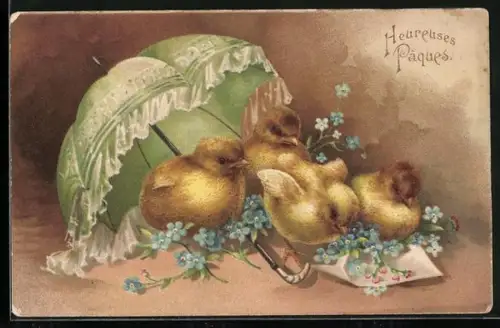 Präge-AK Osterküken sitzen unter einem Schirm, Heureuses Pâques