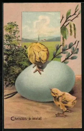 Künstler-AK Osterküken auf dem Osterei mit Frühlingslandschaft, Christos a inviat