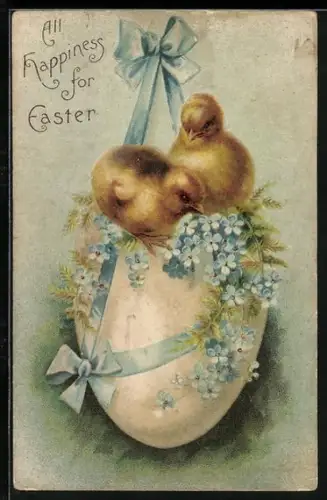Künstler-AK Zwei Osterküken sitzen in einem Osterei mit Vergissmeinnicht, All Happiness for Easter