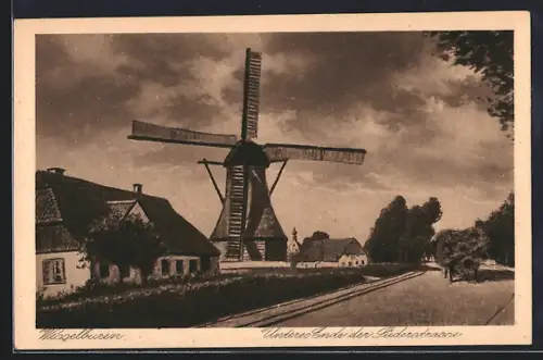 AK Wesselburen, Unteres Ende der Süderstrasse, Windmühle
