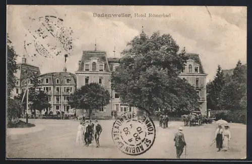 AK Badenweiler, Hotel Römerbad mit Vorplatz