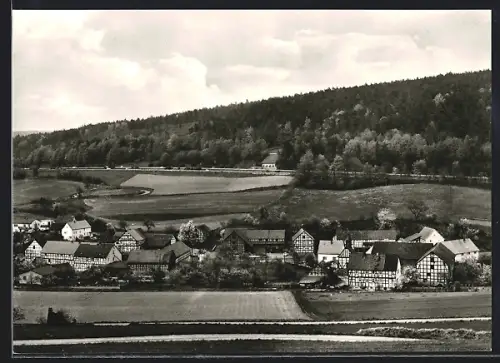 AK Knüllwald-Reddingshausen, Gesamtansicht mit Umgebung aus der Vogelschau