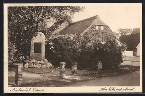 AK Tossens, Am Ehrendenkmal
