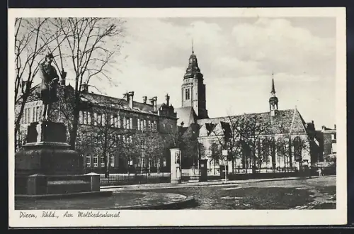 AK Düren /Rhld., Am Moltkedenkmal mit Kirche