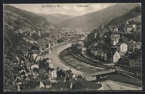 AK Altena i. W., Totalansicht mit Flusspartie