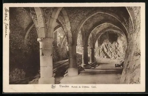 AK Vianden, Ruines du Chateau, Cave