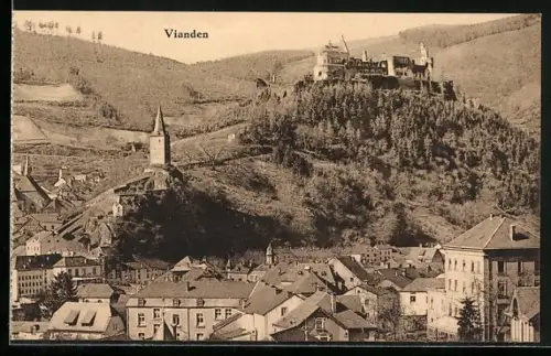 AK Vianden, Panorama mit Burgruine