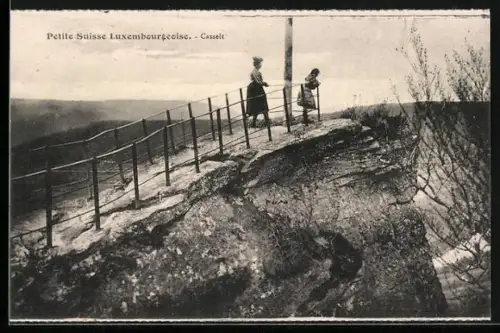 AK Casselt /Petite Suisse Luxembourgeoise, Panorama mit zwei Frauen
