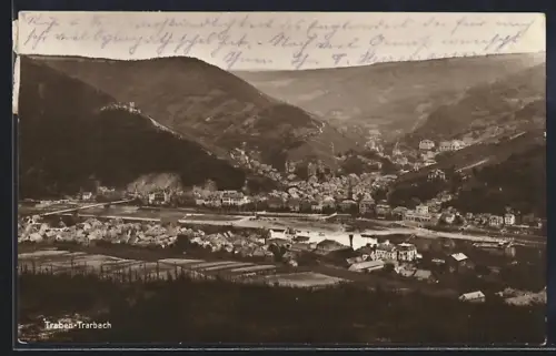 AK Traben-Trarbach, Totalansicht mit Blick in die Berge