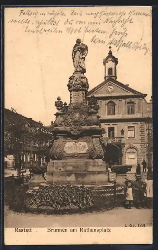 AK Rastatt, Brunnen am Rathausplatz