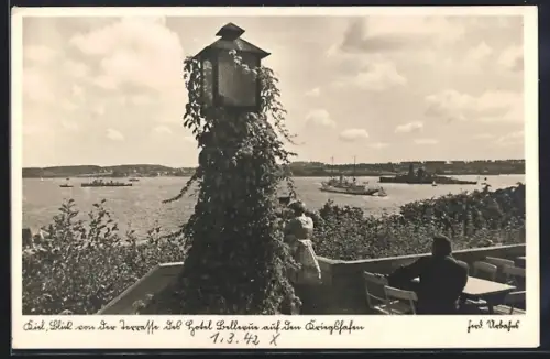 AK Kiel, Blick von der Terrasse des Hotel Bellevue auf den Kriegshafen