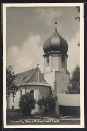 AK Hinterzarten /Schwarzwald, Blick auf die Kirche