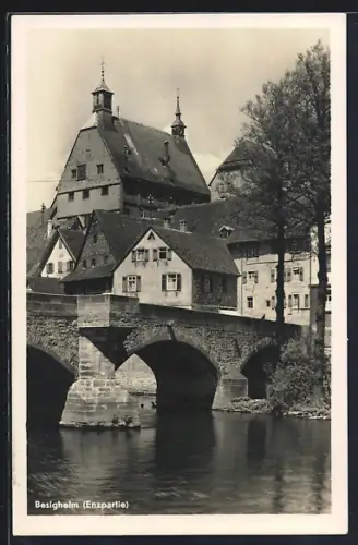 AK Besigheim a. N., Ortspartie mit Brücke an der Enz