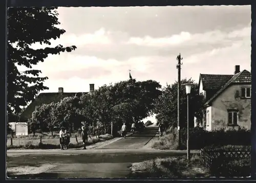AK Süddorf auf Amrum, Partie in der Dorfstrasse