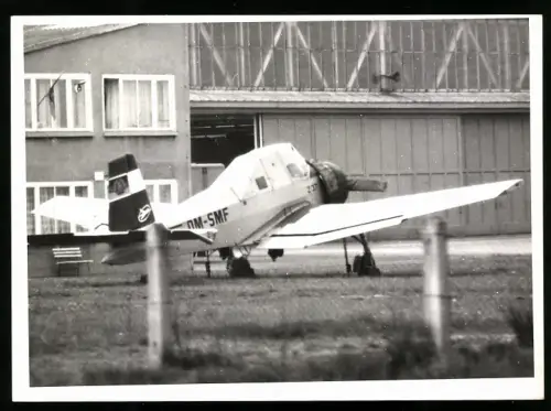 Fotografie Flugzeug Zlin Z37 Interflug DM-SMF, Sprüh- und Streuflugzeug