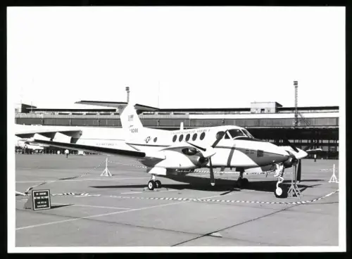 Fotografie Flugzeug Beechcraft C-12 USAF 60166 in Berlin-Tempelhof