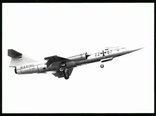 Fotografie Flugzeug Lockheed F-104 Starfighter, Kampfjet Marinegeschwader 22 der Bundeswehr, 22-87
