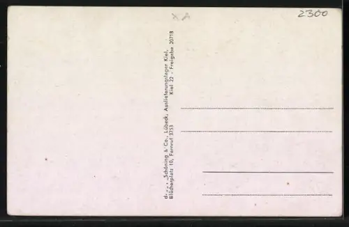 AK Laboe, Marine-Ehrenmal mit Besuchern