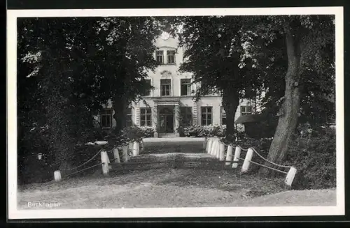AK Buckhagen, Anwesen mit Anlagen