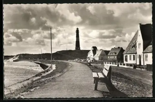 AK Hörnum /Sylt, Am Hafen, Leuchtturm, Strandpromenade, Häuser