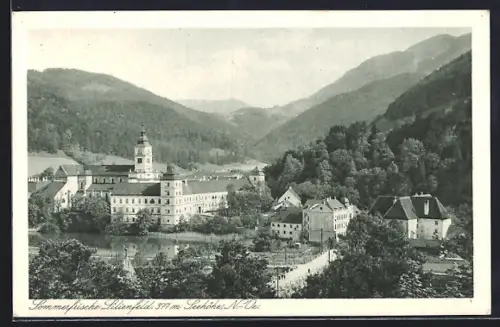 AK Lilienfeld /N.-Oe., Totalansicht mit Bergpanorama aus der Vogelschau