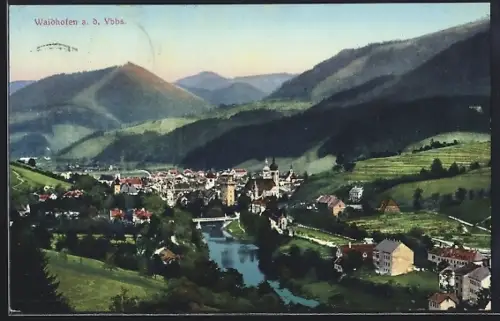 AK Waidhofen a. d. Ybbs, Gesamtansicht mit Bergpanorama aus der Vogelschau