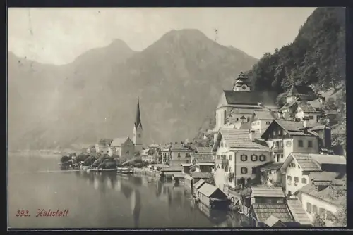 AK Hallstatt, Teilansicht vom Wasser aus