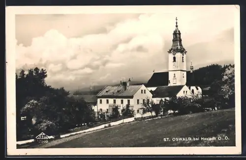 AK St. Oswald bei Haslach, Ortspartie mit Kirche